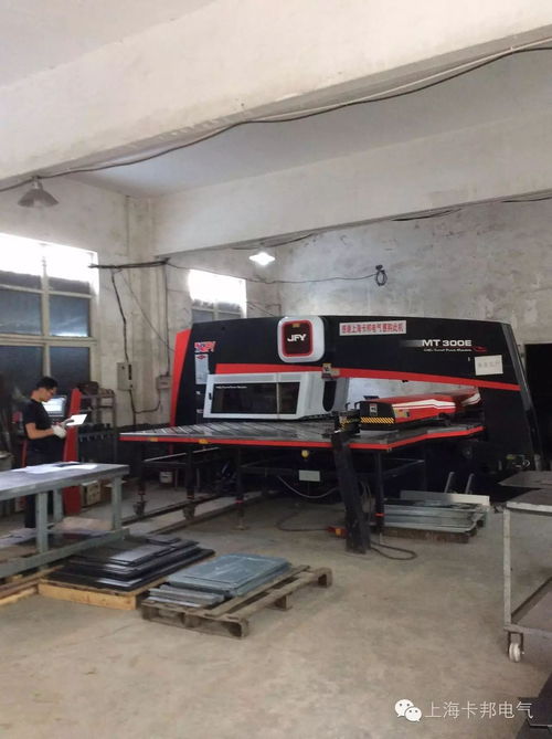 無利潤，何談服務？——一位鈑金廠老板的憤怒與自助餐廳的啟示